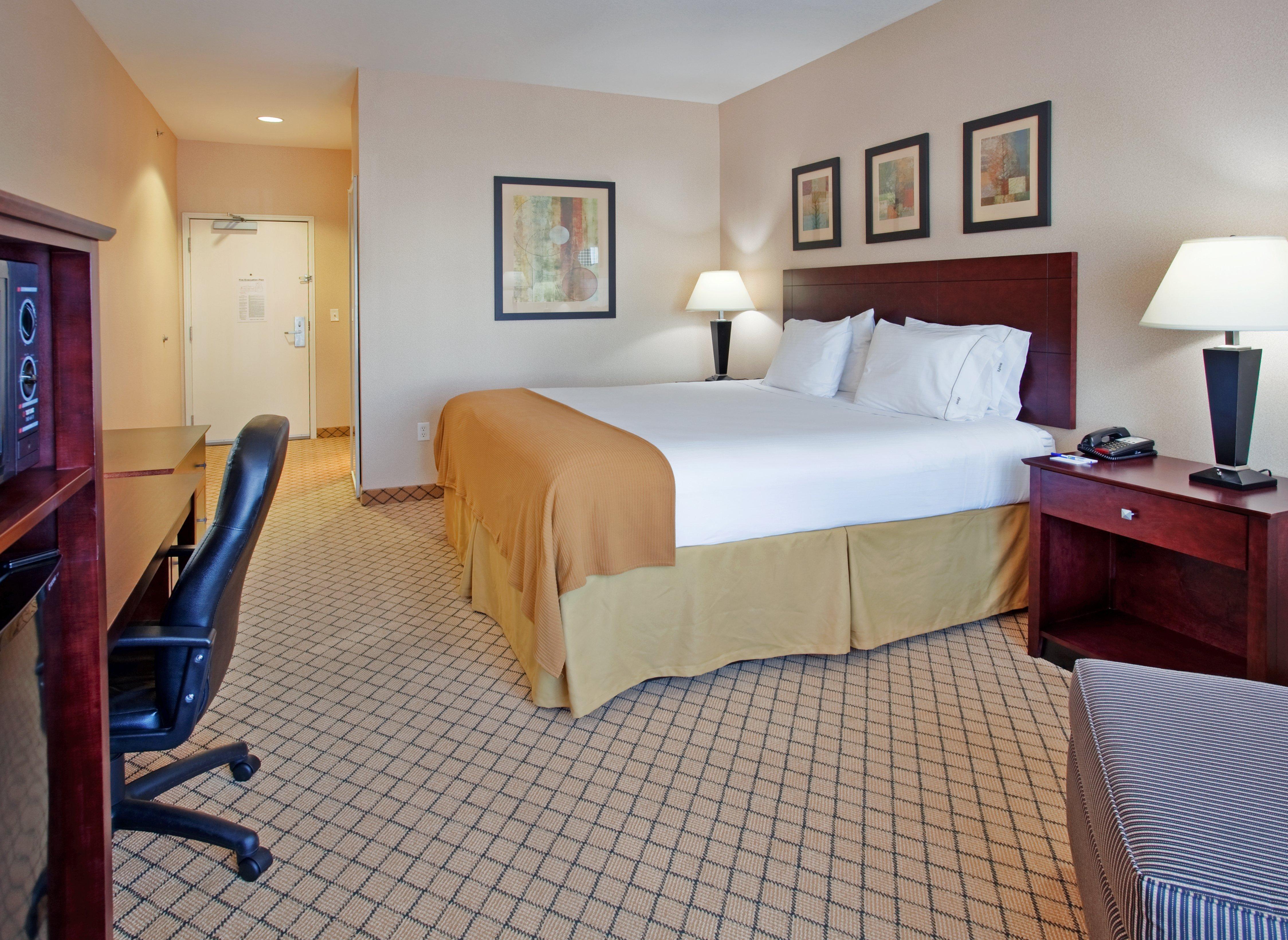 Holiday Inn Express Hotel & Suites Wichita Airport By Ihg Экстерьер фото