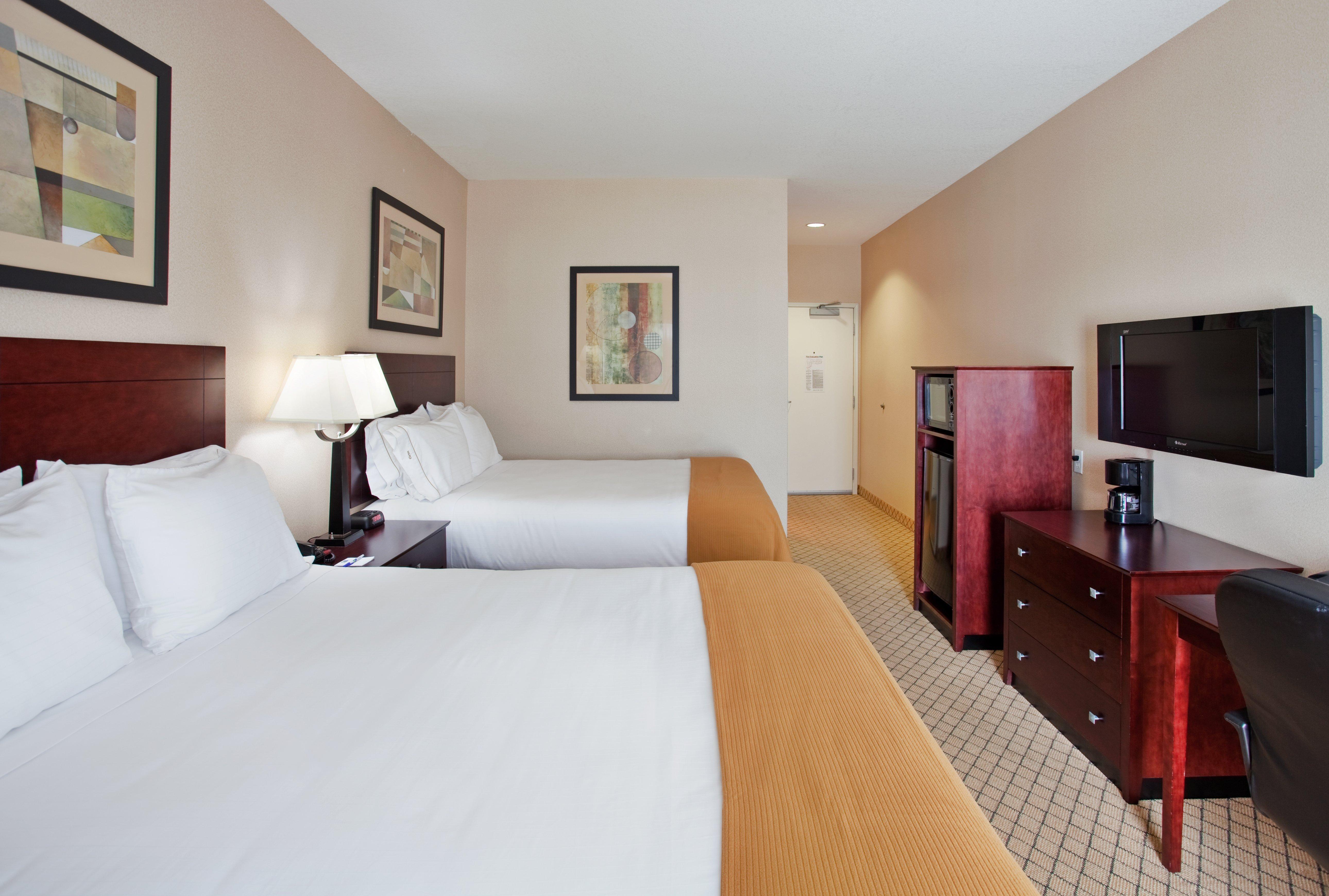 Holiday Inn Express Hotel & Suites Wichita Airport By Ihg Экстерьер фото