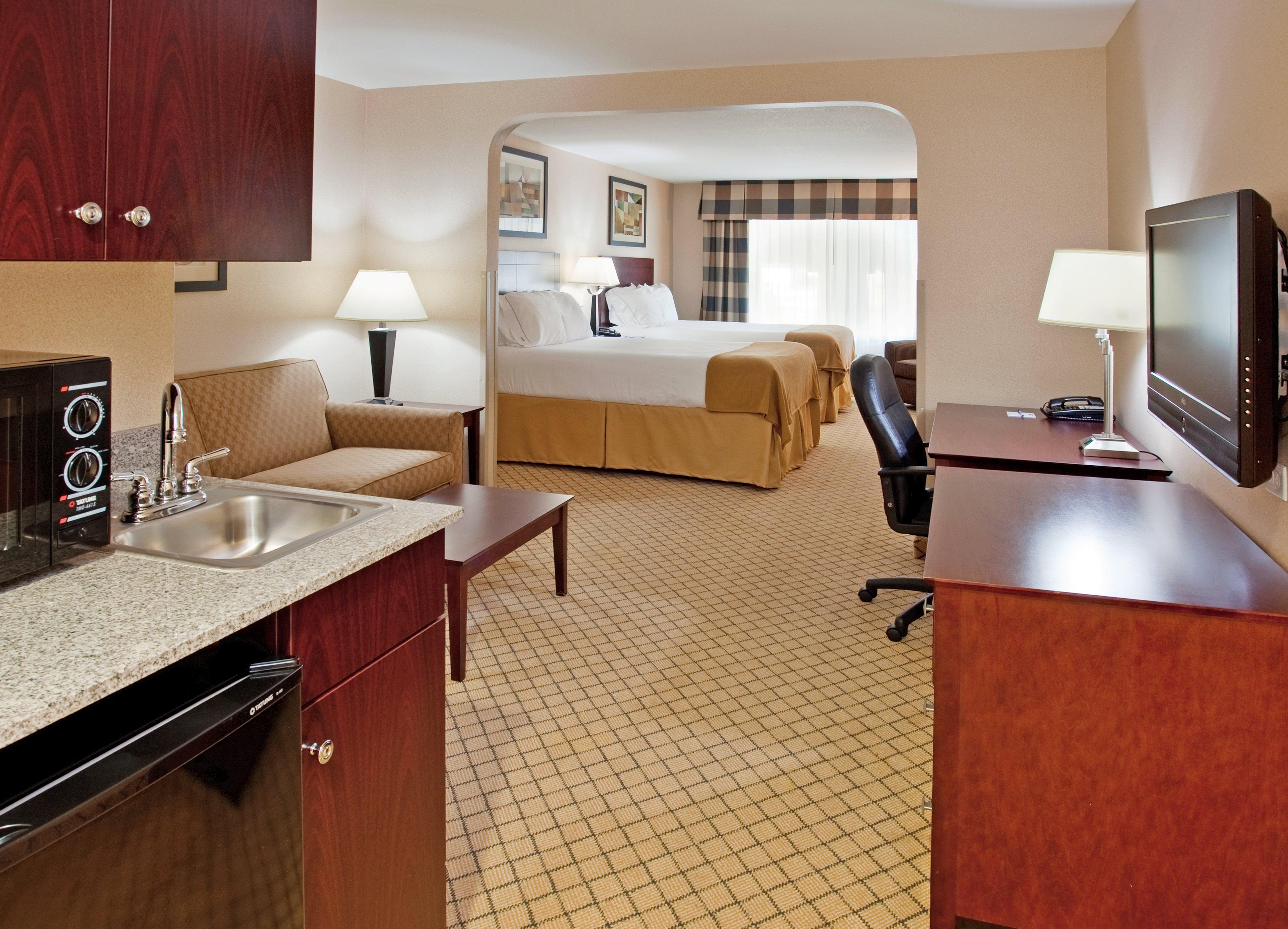 Holiday Inn Express Hotel & Suites Wichita Airport By Ihg Экстерьер фото